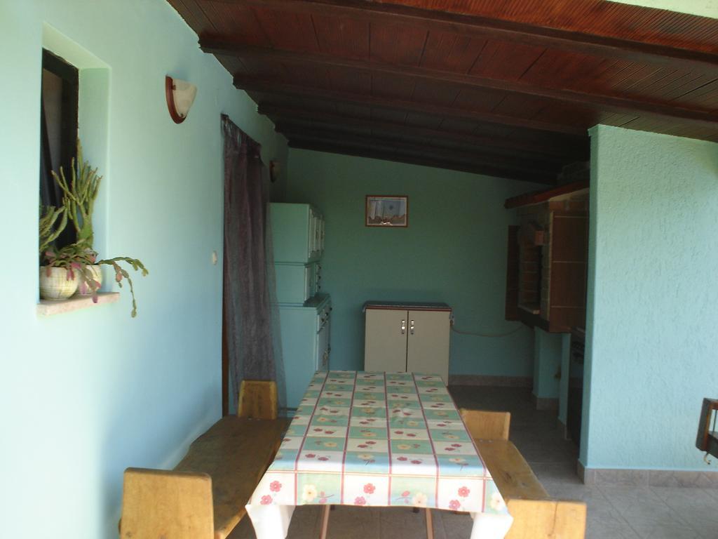 Nella Apartments Sisan Room photo